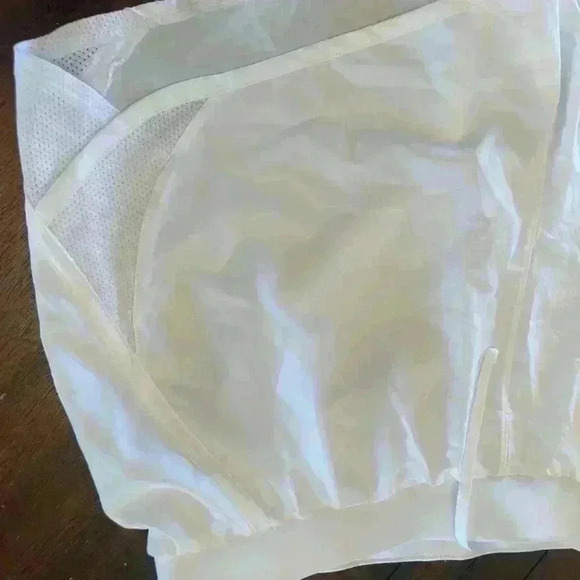 ⚡️5/$25 bundle sale⚡️ Under‎ Armour womens Fly By 2.0 Running Shorts SZ. Medium - Picture 10 of 11